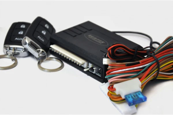 Centrinio užrakto valdymo komplektas su nuotoliniais pulteliais KE14 (Keyless Entry) AMIO-01679
