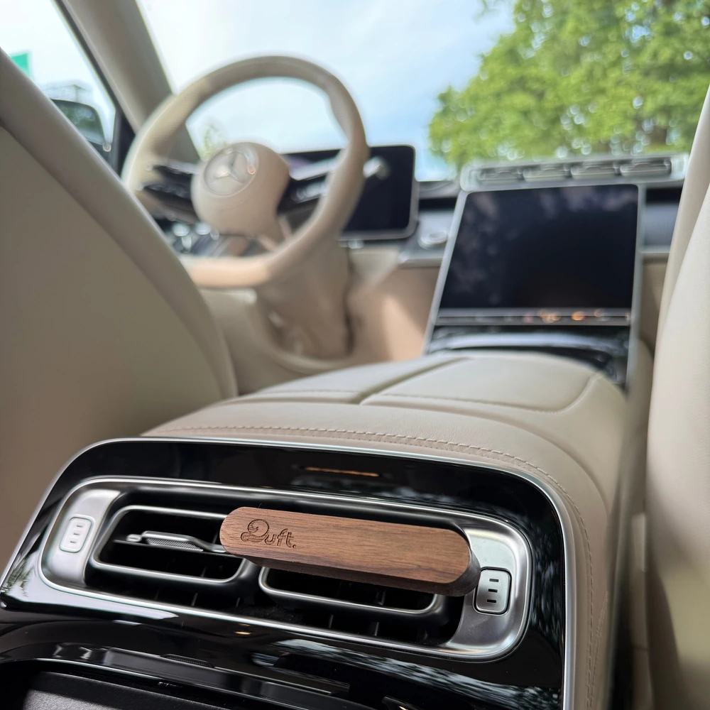 Drėkintuvas Zapach DUFT Spinney automobilio oro gaiviklis - medinis difuzorius su grotelėmis + 2 papildymai
