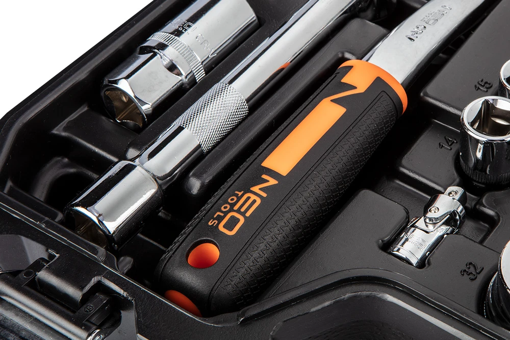 Neo Tools Rinkinys 1/2", 1/4", 82 dalių CrV tipo veržliarakčių rinkinys