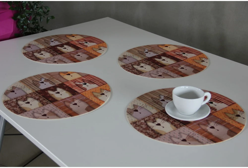 Bertoni Rinkinys 4D apvalių stalo kilimėlių rinkinys - PEXESO BEIGE