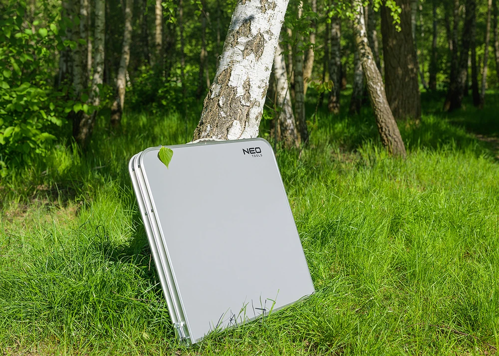 Neo Tools Rinkinys Kempingo komplektas: stalas ir 4 kėdės, sulankstomos į lagaminą