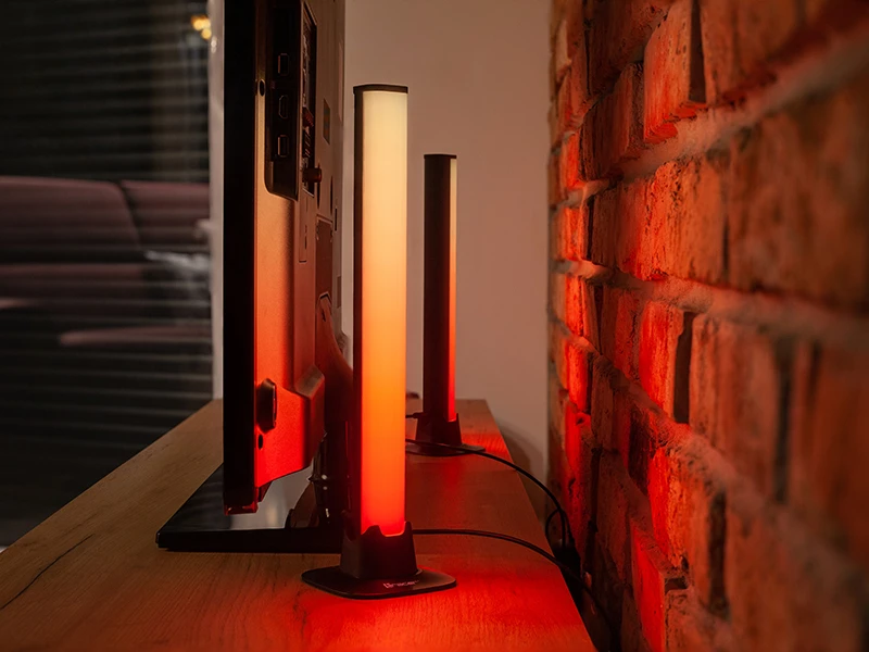 Sieninis šviestuvas TRACER Smart Desk RGB Tuya App lempų rinkinys