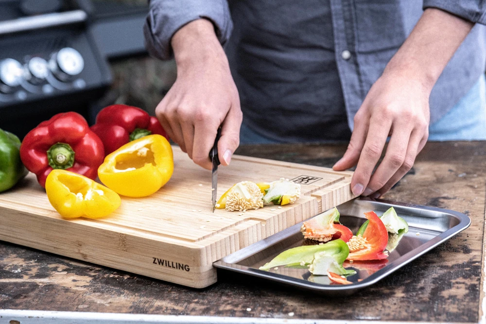 Zwilling - BBQ+ pjaustymo lentelė su padėklu - nerūdijančio plieno - 39 cm x 30 cm - bambuko