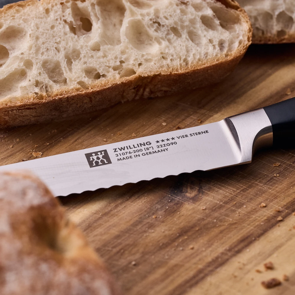 Zwilling - FOUR STAR duonos peilis - 20 cm