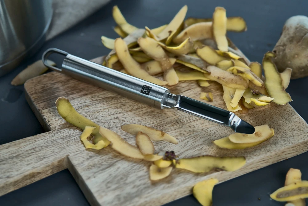 ZWILLING PRO Daržovių skustuvas 21 cm