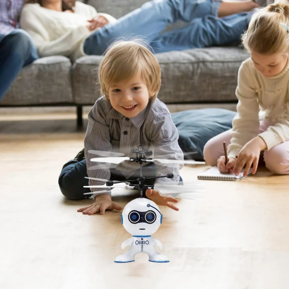 Interaktyvus žaislas Flying Robot
