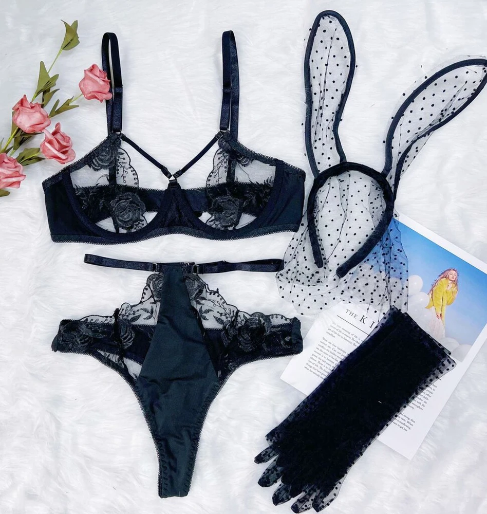 Keturių dalių apatinio trikotažo komplektas Charming Bunny L