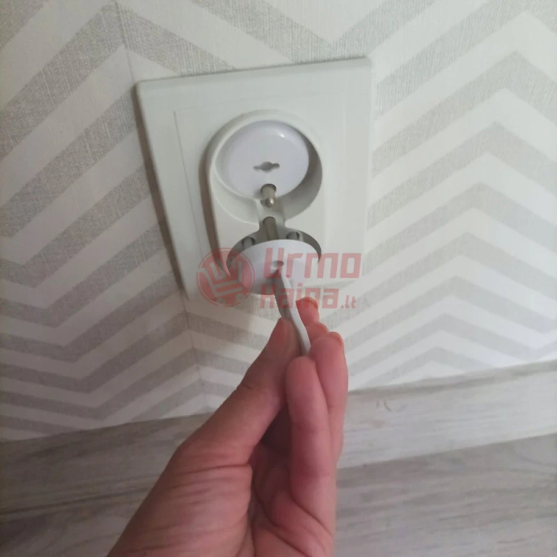 Apsauginiai kištukai elektros lizdams balti 15 vnt. balti CP06