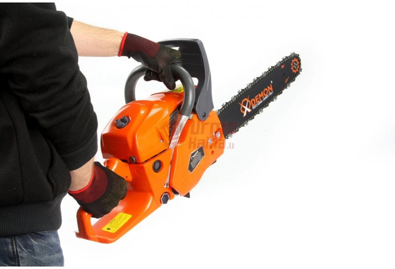 Benzininis grandininis pjūklas DEMON CS-65T