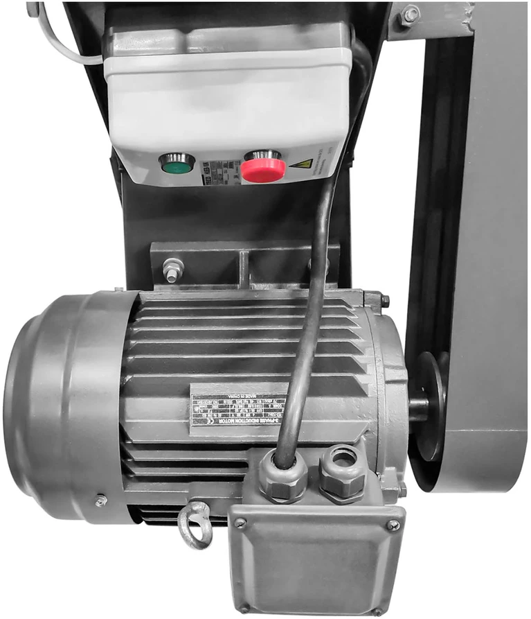 Grūdų ir medienos smulkintuvas 300 kg/h 4 kW