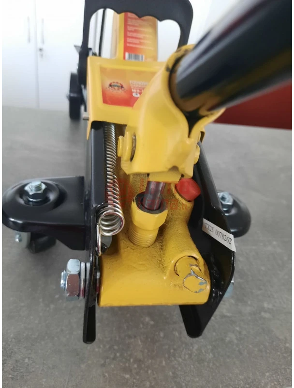 Hidraulinis domkratas 2.2T 135-290 mm