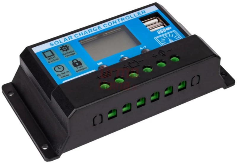 Įtampos reguliatorius fotoelektrinėms plokštėms 12V / 24V 20A LCD