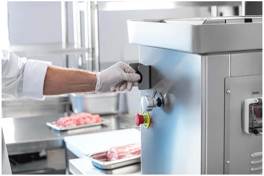 Mėsmalė Profesionali pramoninė mėsmalė 800 kg/h, 1500 W