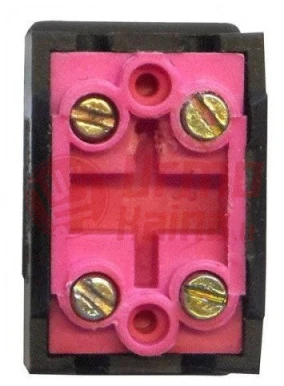 Stumdomasis jungiklis 10A 250V / 15A 125V 4 kontaktų