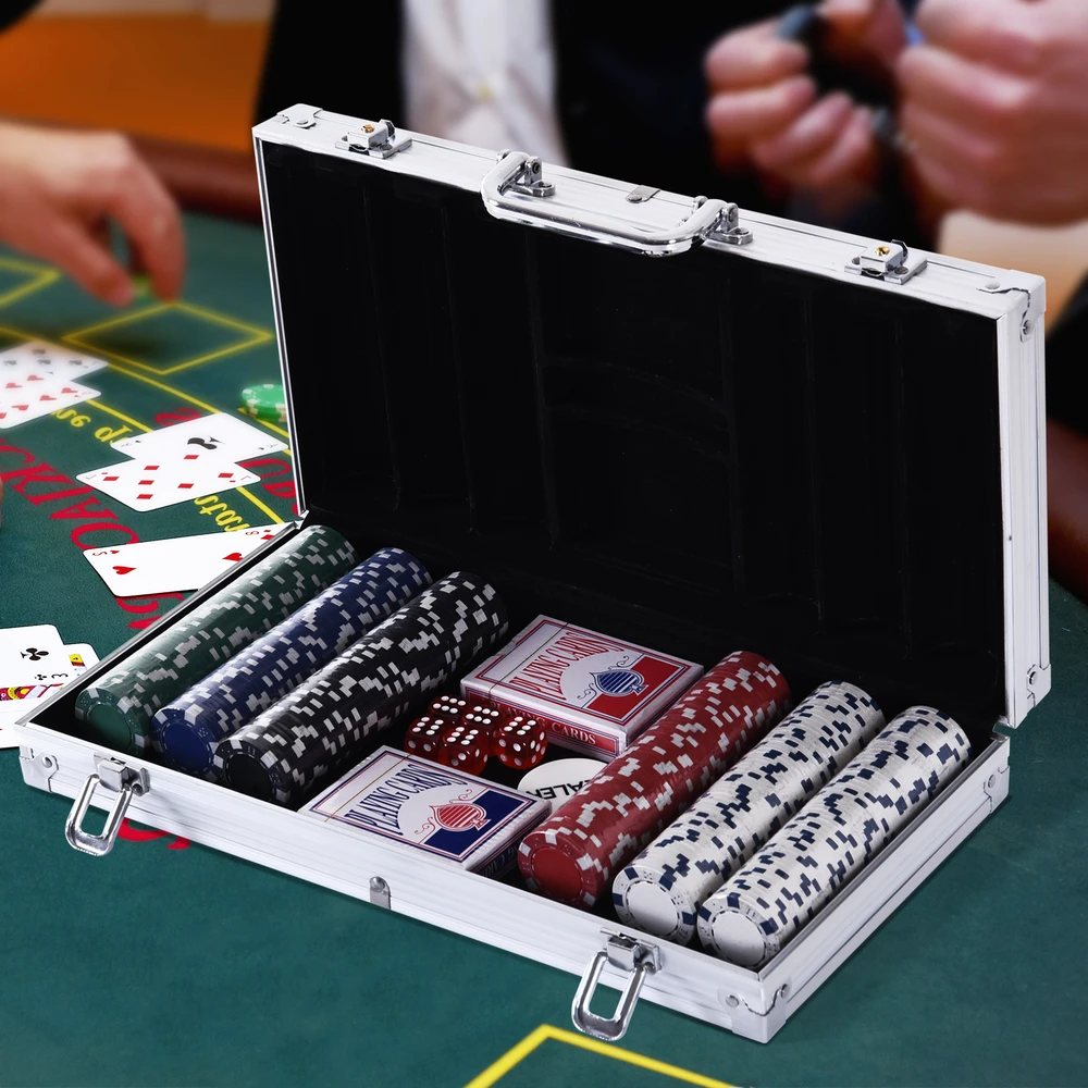 Aosom Pokerio rinkinys aliuminio lagamine, 300 žetonų, 5 kauliukai ir 2 kortų kaladės