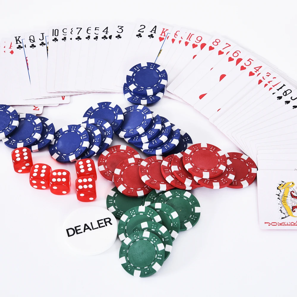 Aosom Pokerio rinkinys aliuminio lagamine, 300 žetonų, 5 kauliukai ir 2 kortų kaladės