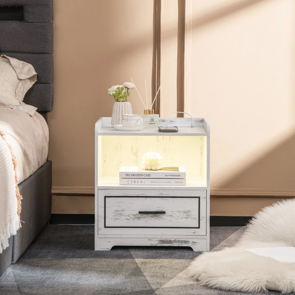 Promotion 2 naktinių spintelių rinkinys su LED apšvietimu, USB ir Type-C įkrovimo stotele, judesio jutikliu, balta