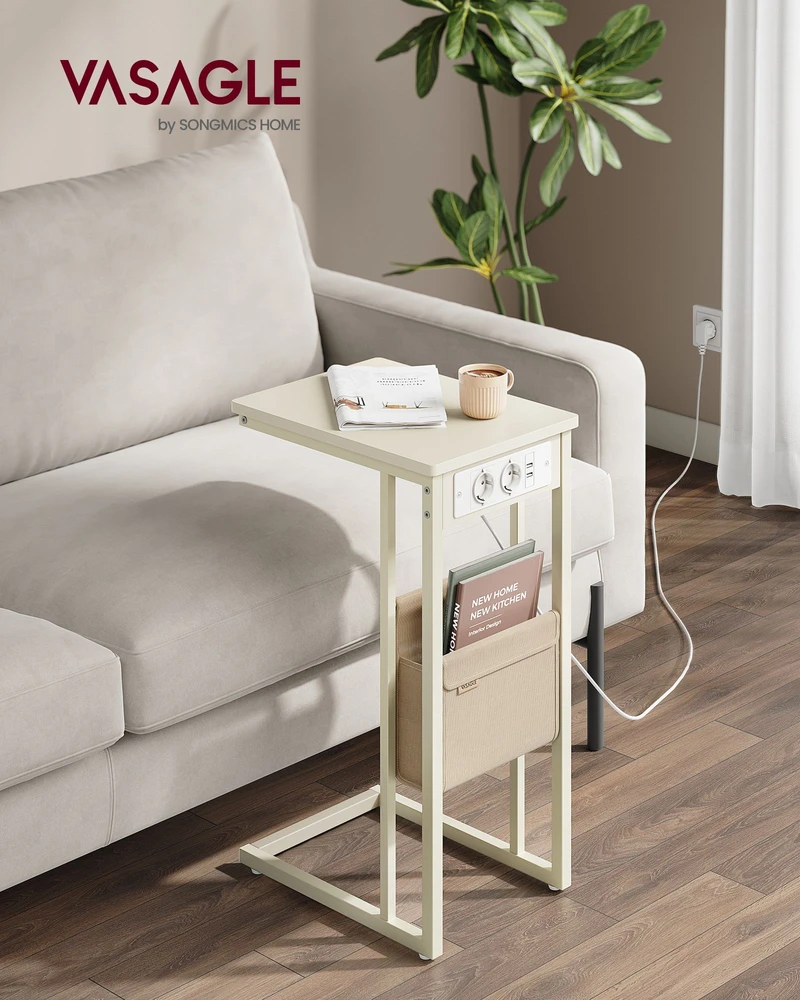 Koduva C formos šoninis staliukas, kreminės baltos spalvos, su 2 AC lizdais ir 2 USB, 30 x 40 x 62 cm