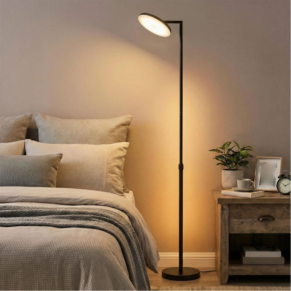 Koduva LED pastatomas šviestuvas, reguliuojamo aukščio 148–176 cm, su pasukama galvute, juodas