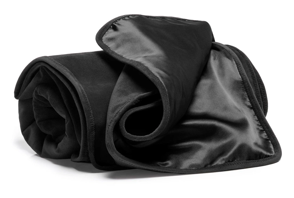 Liberator Fascinator Throw Juodas