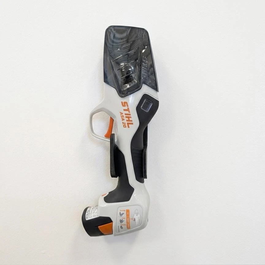 Garageprintslt STIHL ASA 20 akumuliatoriniai sekatoriai, tvirtinami prie sienos