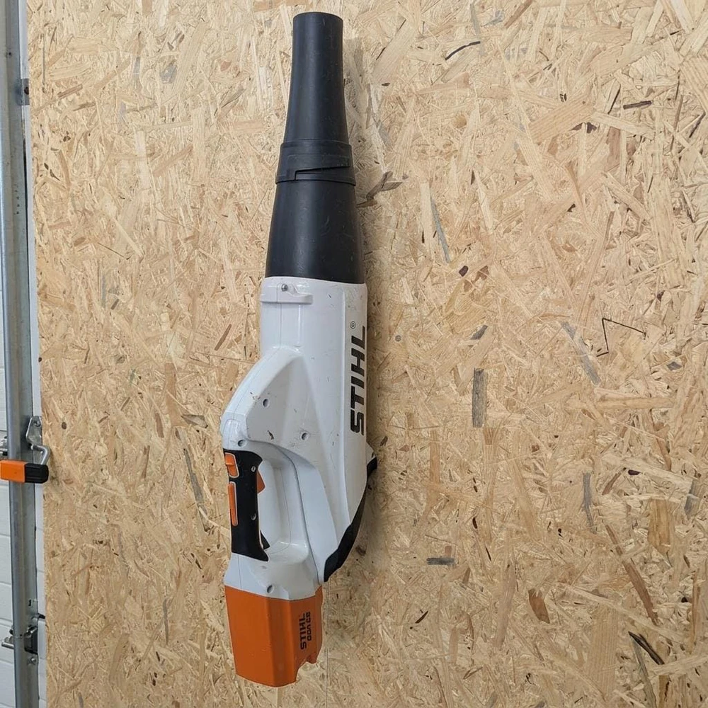 Garageprintslt Stihl BGA 85 Lapų Pūstuvo Sieninis Laikiklis