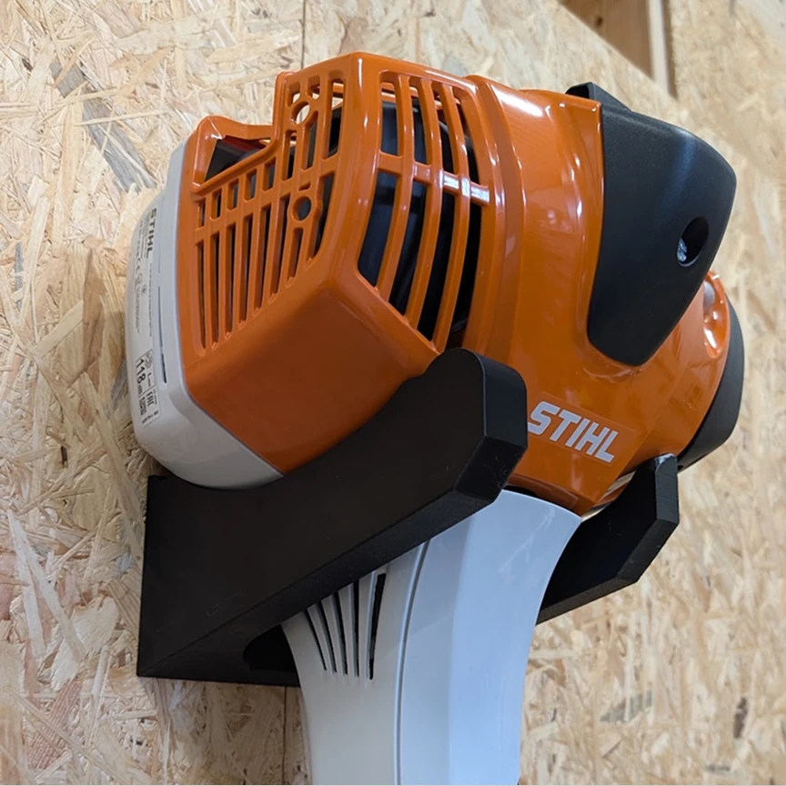 Garageprintslt STIHL FS411 ir panašių krūmapjovių sieninis laikiklis