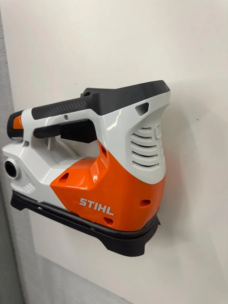 Garageprintslt STIHL KOA 20 sieninis laikiklis