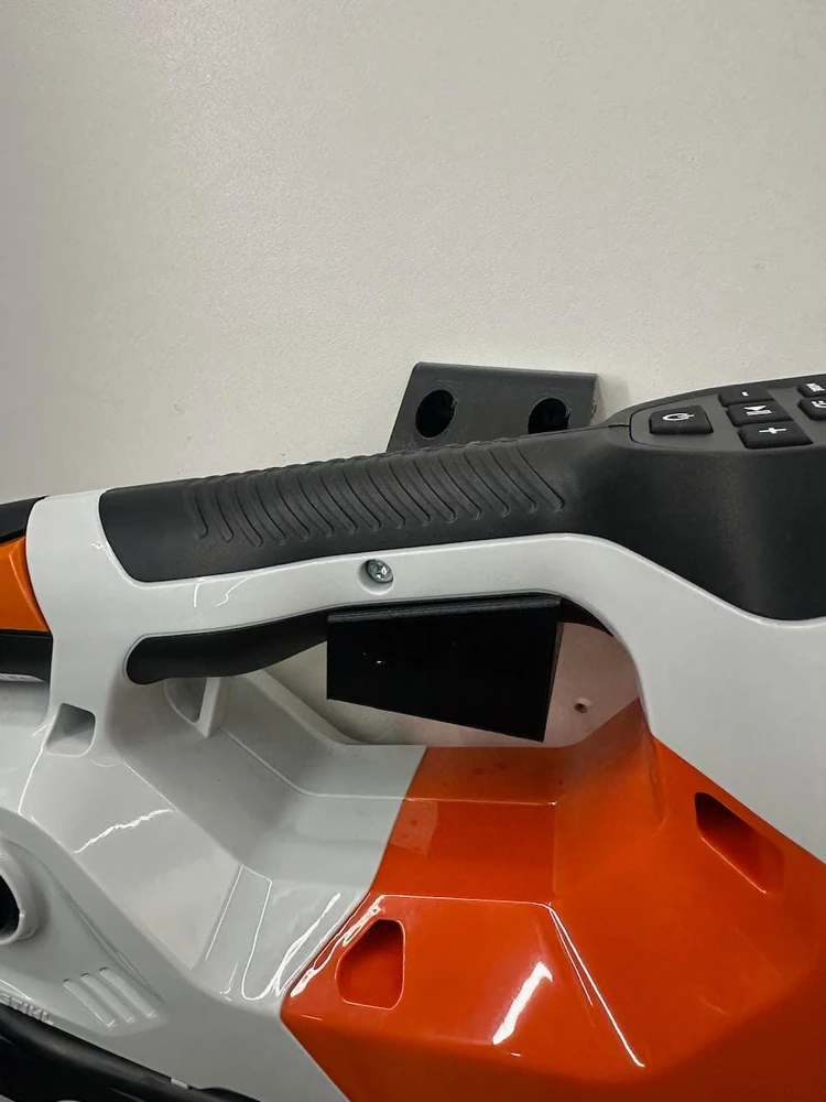 Garageprintslt STIHL KOA 20 sieninis laikiklis