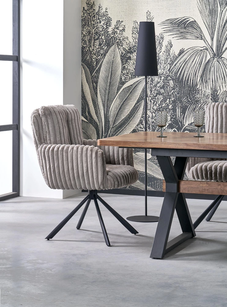BARON extension table, walnut / juodas