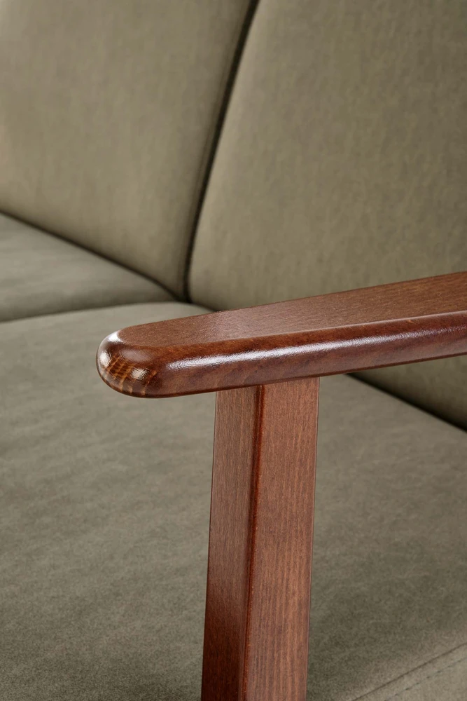 Fotelis MILANO 2S sofa, alyvuogių spalvos CASTEL#39 / tamsus riešutas