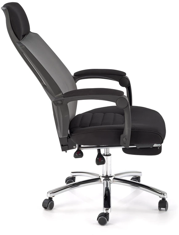 FREEMAN o. chair