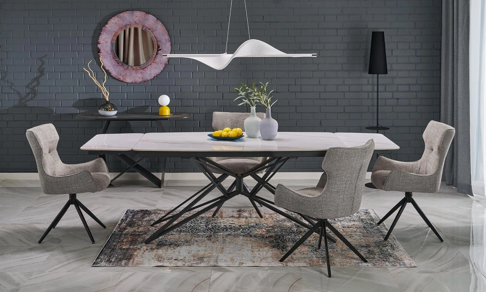 K573 chair, beige