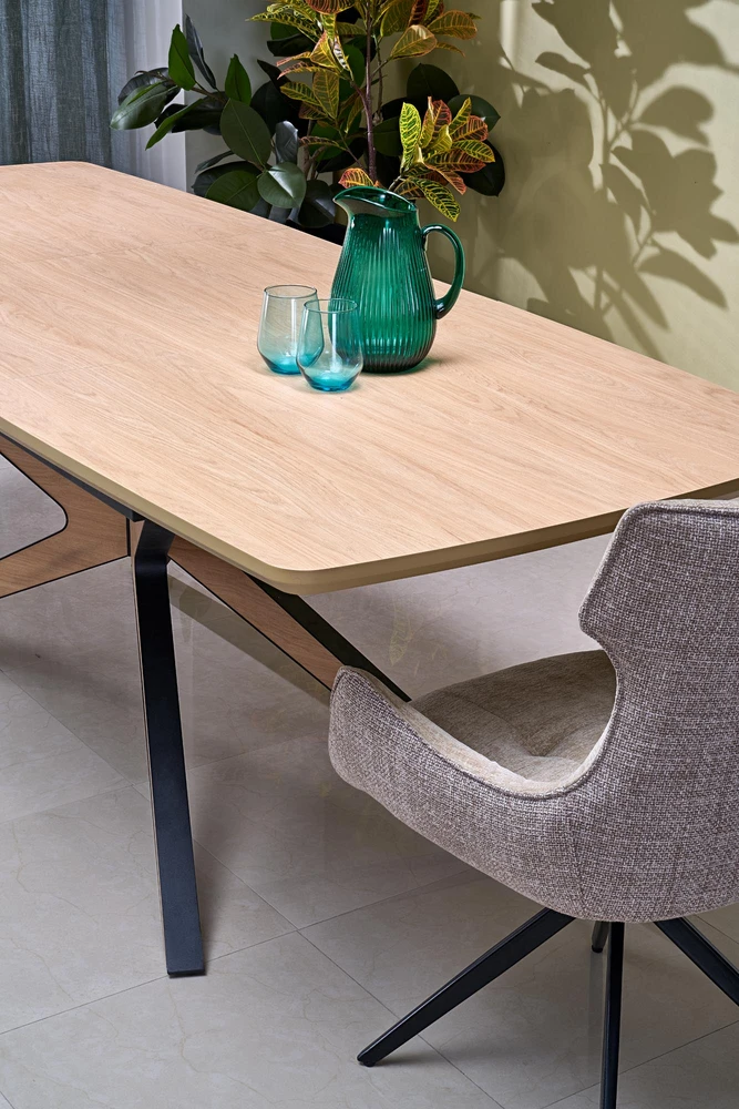 K573 chair, beige