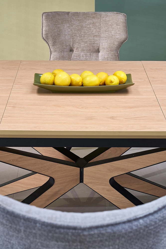 K573 chair, beige