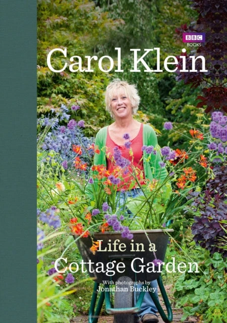 KNYGA Bookshop Life in a Cottage Garden