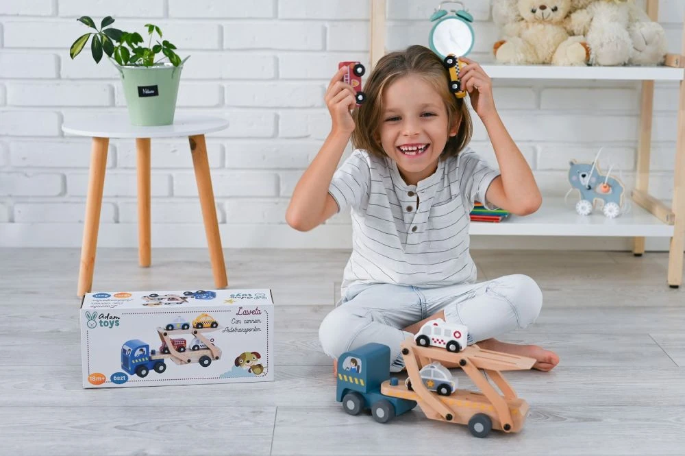 Adam Toys Medinė daugiafunkcė laweta su gelbėjimo automobiliais, vaikams nuo 18 mėn.