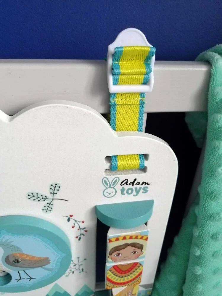 Adam Toys Medinė sensorinė veiklos lenta „Vaikų pasaulis“, skirta kūdikiams nuo 6 mėn., lavina smulkiąją motoriką, pastelė