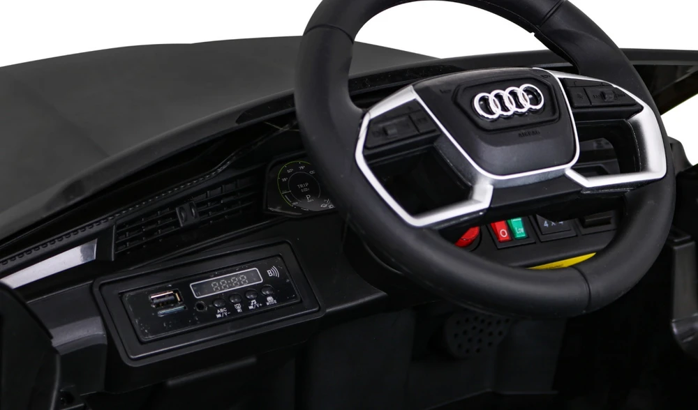 Ramiz Elektromobilis vaikams Audi E- Tron QLS-6688, 4x4, juodas