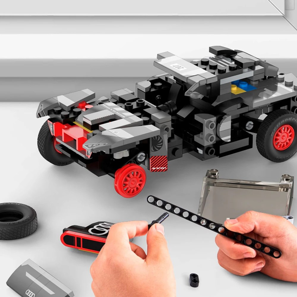 RC automobilis 1:30