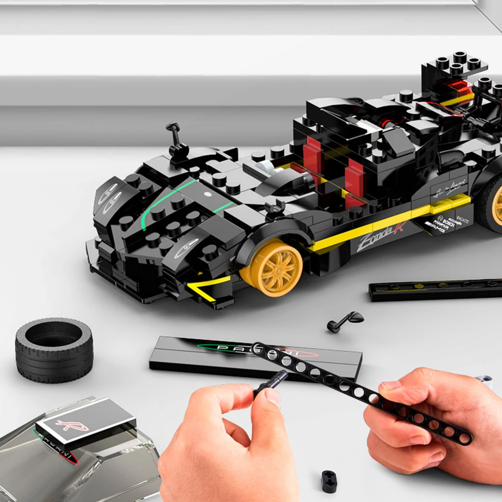 konstruktorius Nuotoliniu būdu valdomas automobilis Zonda R 1:28