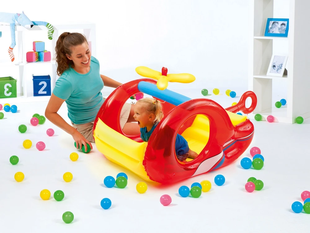 Sraigtasparnio žaidimų aikštelė + 50 kamuoliukų Bestway 52183