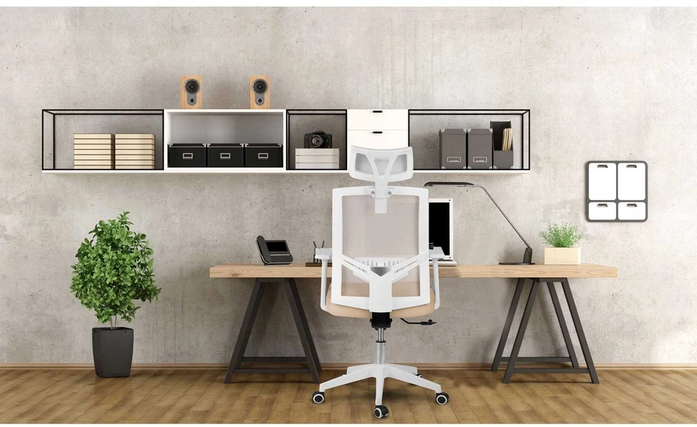 Sofotel Biuro kėdė su mikrotinkliniu audiniu, ergonomišku dizainu, reguliuojama galvos atrama, pakreipimo mechanizmu, kvėpuojančia danga, patogiu sėdėjimu
