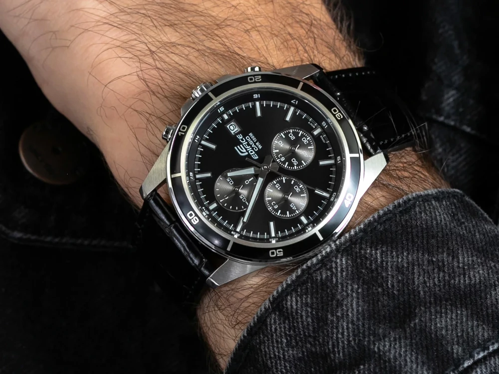 CASIO EDIFICE VYRIŠKAS LAIKRODIS Chronografas EFR-526L-1AV + BOX