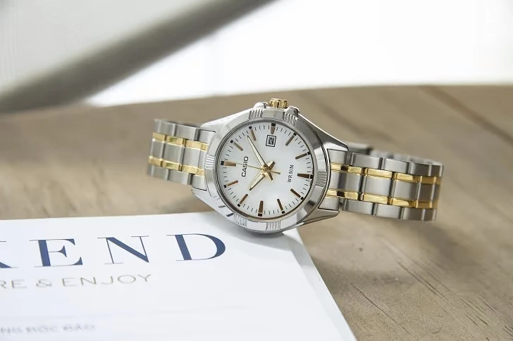 CASIO LTP-1308SG-7AVDF moteriškas laikrodis (zd605c) + dėžutė