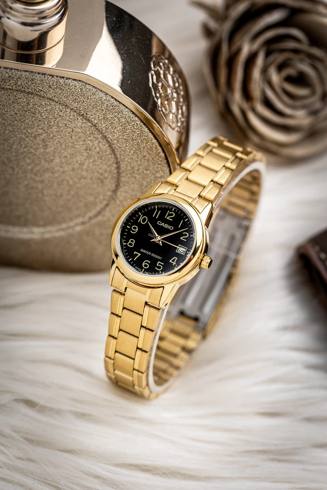 Casio LTP-V002G-1B moteriškas laikrodis + dėžutė