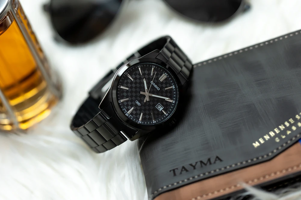 CASIO MTP-VD03B-1A VYRIŠKAS LAIKRODIS + DĖŽUTĖ