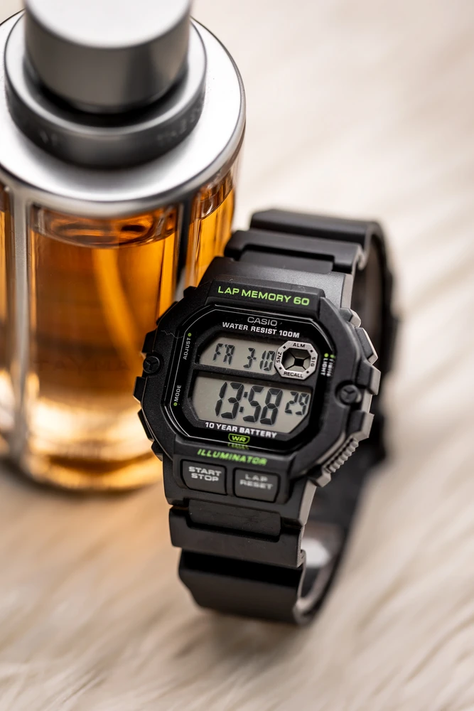 CASIO Sports WS-1400H-1A VYRIŠKAS LAIKRODIS + DĖŽĖ