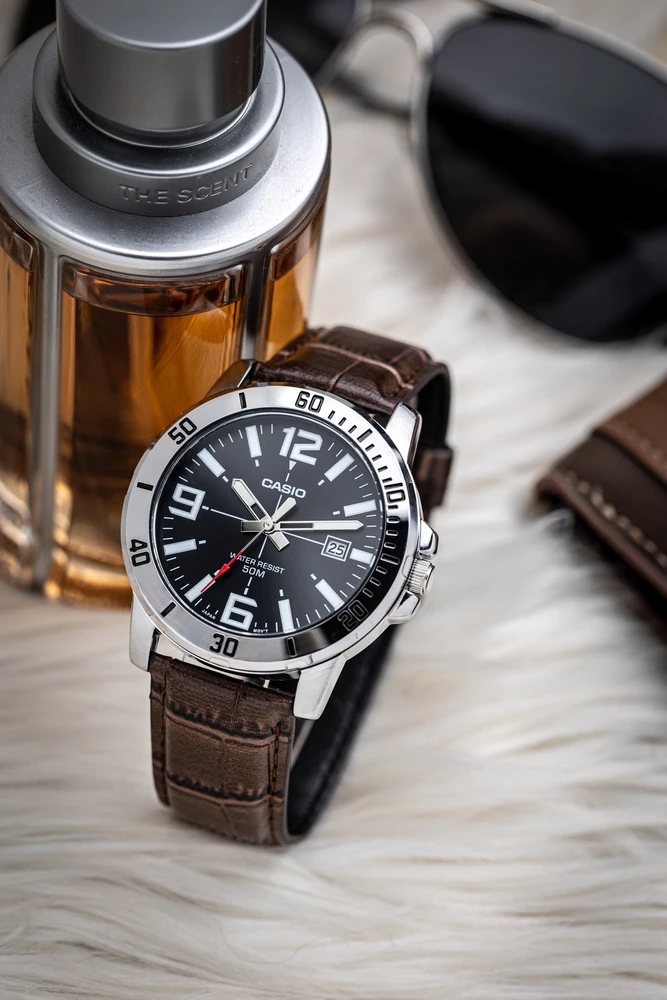 CASIO VYRIŠKAS LAIKRODIS MTP-VD01L-1BV (zd169c) + DĖŽUTĖ