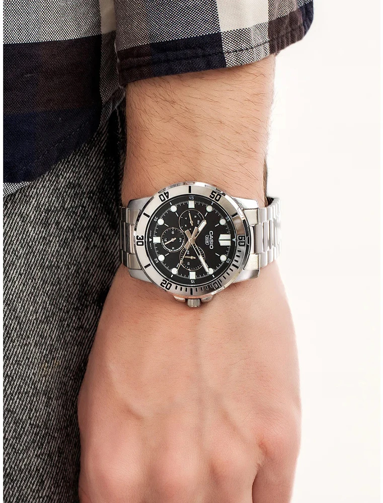 CASIO VYRIŠKAS LAIKRODIS MTP-VD300D-1E (zd268a) + DĖŽUTĖ